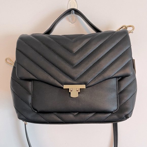 NWT A New Day Balack and Golf Hardware Purse Crossbody - Picture 3 of 8